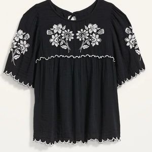 Old Navy Oversized Embroidered Short-Sleeve Blouse